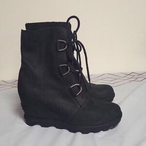 Sorel High Top Boots